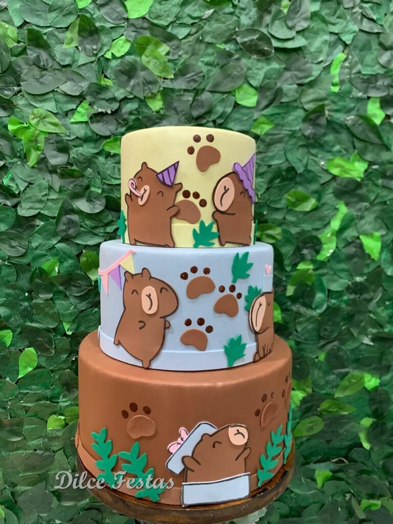 Leia mais sobre o artigo Bolos Fake – Temas de Menino Álbum I