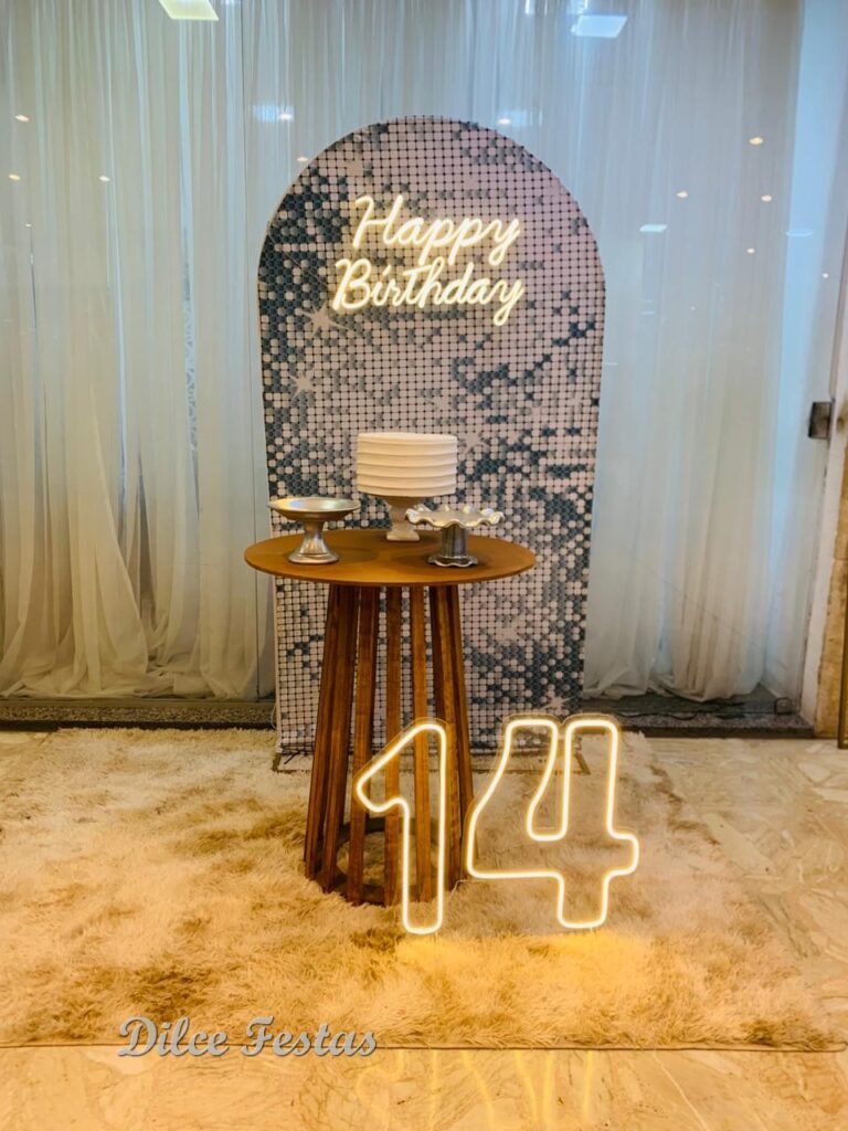 Leia mais sobre o artigo Kit Compacto – Romano/Oval – Adulto – Glitter Prata