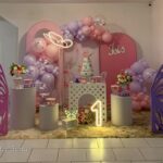 Leia mais sobre o artigo Jardim das Borboletas Painel Oval com Borboleta de Led – Trabalho de Bolas Com Arco Orgânico