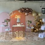 Leia mais sobre o artigo 15 Anos – Adulto – Rose E Ripado – Trabalho em Balões com Arco Orgânico