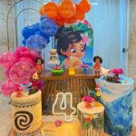 Leia mais sobre o artigo Moana Baby Painel Oval com Portal Álbum X – Trabalho em Balões com Arco Orgânico