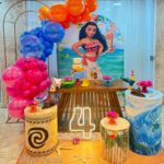 Leia mais sobre o artigo Moana Painel Oval com Portal Álbum VII – Trabalho em Balões com Arco Orgânico