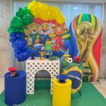 Leia mais sobre o artigo Copa do Mundo 2026 Painel Redondo E Oval da Taça Álbum VI – Arco de Balões Pegue e Monte Leve Pronto!